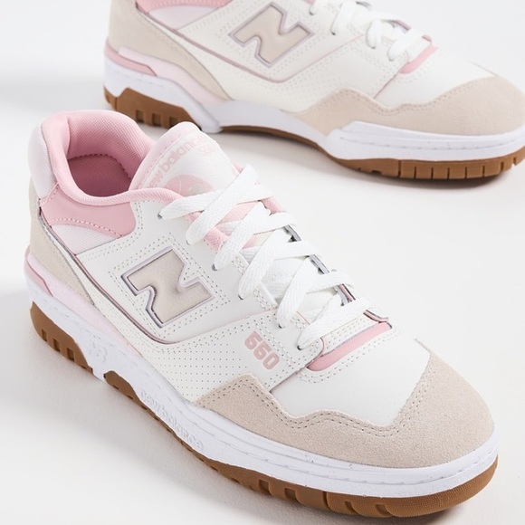 NWT NEW BALNCE 550 Sneakers! - Picture 1 of 13